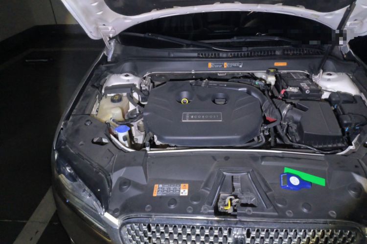 Used Lincoln MKZ 2017 2.0T Luxury Edition Engine Bay Right