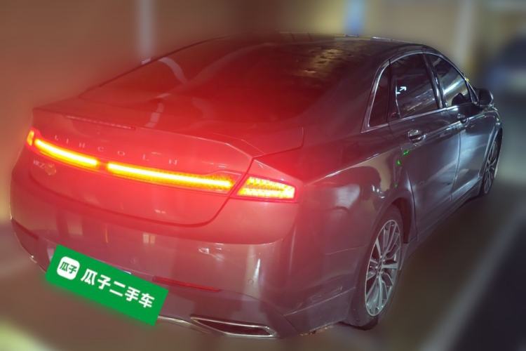 Used Lincoln MKZ 2017 2.0T Luxury Edition Rear Right 45 Deg