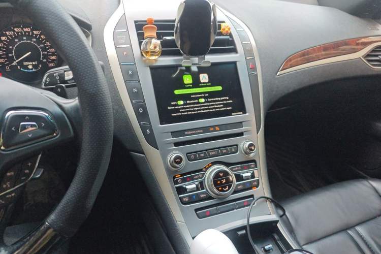 Used Lincoln MKZ 2017 2.0T Zunyue Edition Audio And AC Panel