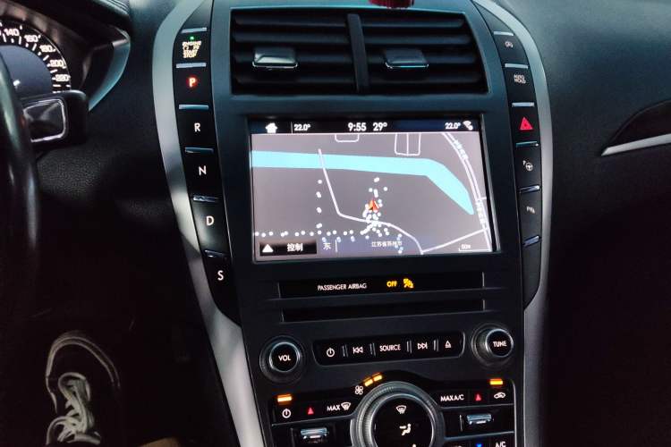 Used Lincoln MKZ 2017 2.0T Luxury Edition Audio And AC Panel