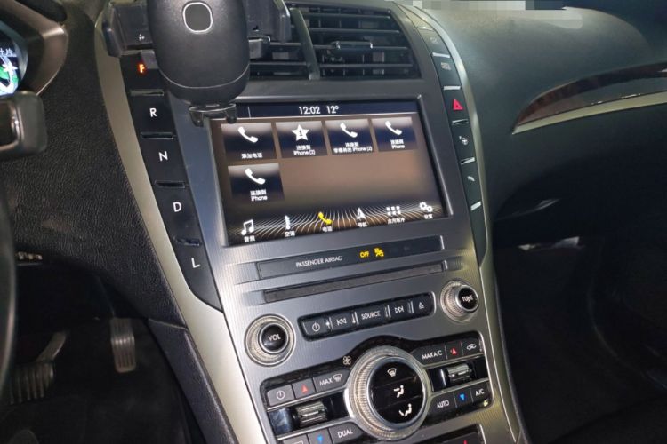 Used Lincoln MKZ 2017 2.0H Hybrid Luxury Edition Audio And AC Panel
