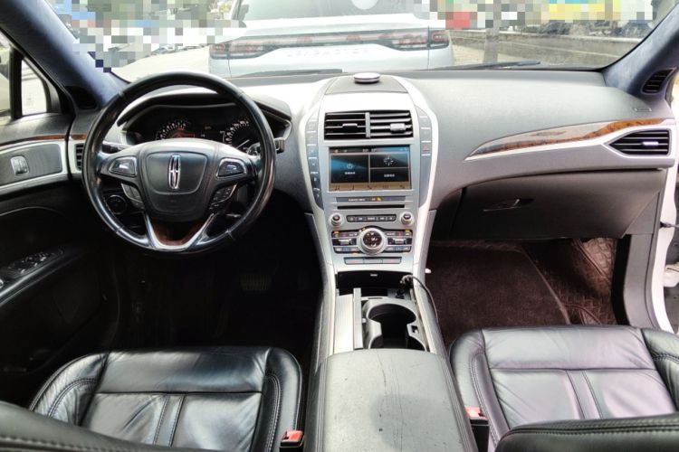 Used Lincoln MKZ 2017 2.0T Luxury Edition Center Console