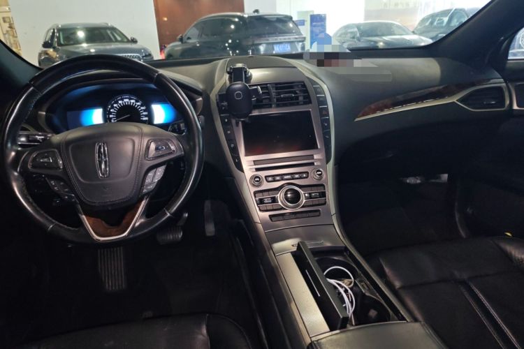 Used Lincoln MKZ 2017 2.0H Hybrid Luxury Edition Center Console