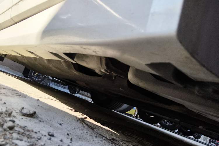 Used Lincoln MKZ 2017 2.0T Luxury Edition Chassis Rear Left