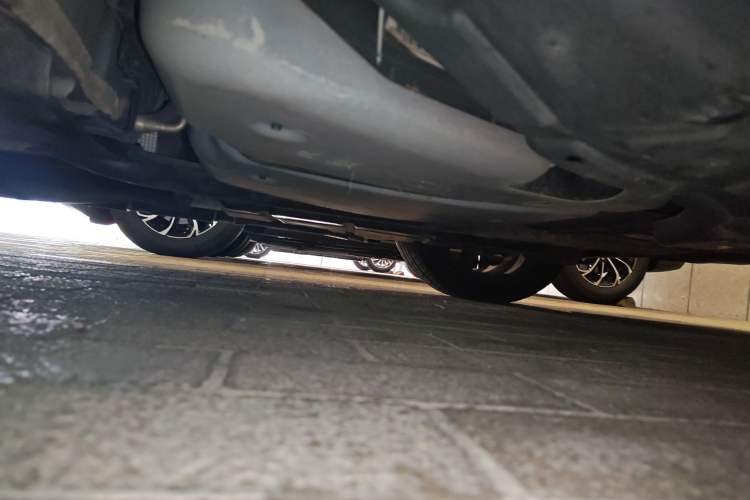 Used Lincoln MKZ 2017 2.0H Hybrid Luxury Edition Chassis Rear Left