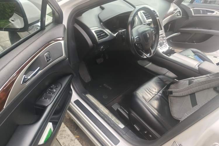 Used Lincoln MKZ 2017 2.0T Luxury Edition Driver Seat