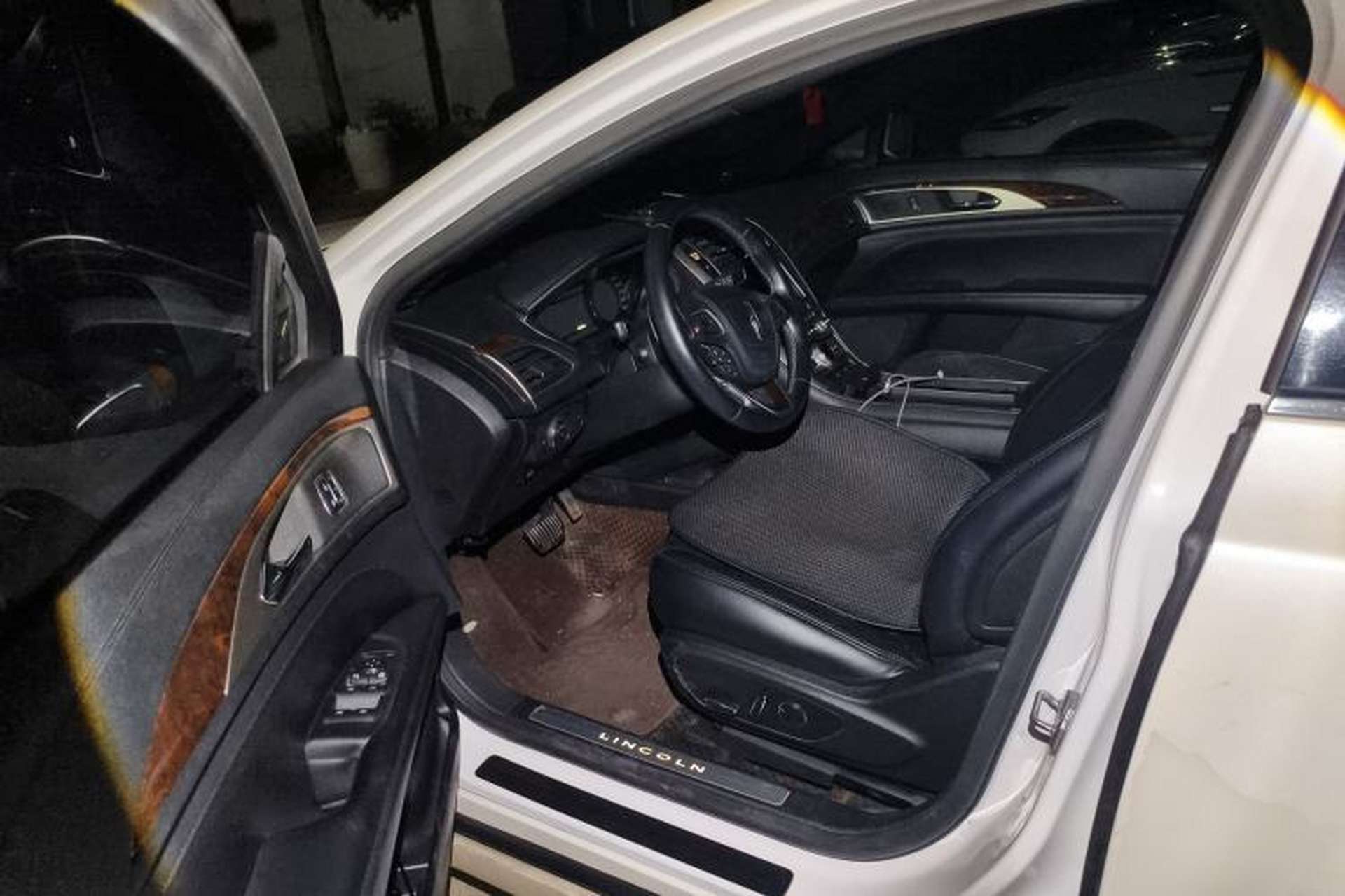 Used Lincoln MKZ 2017 2.0T Luxury Edition Driver Seat