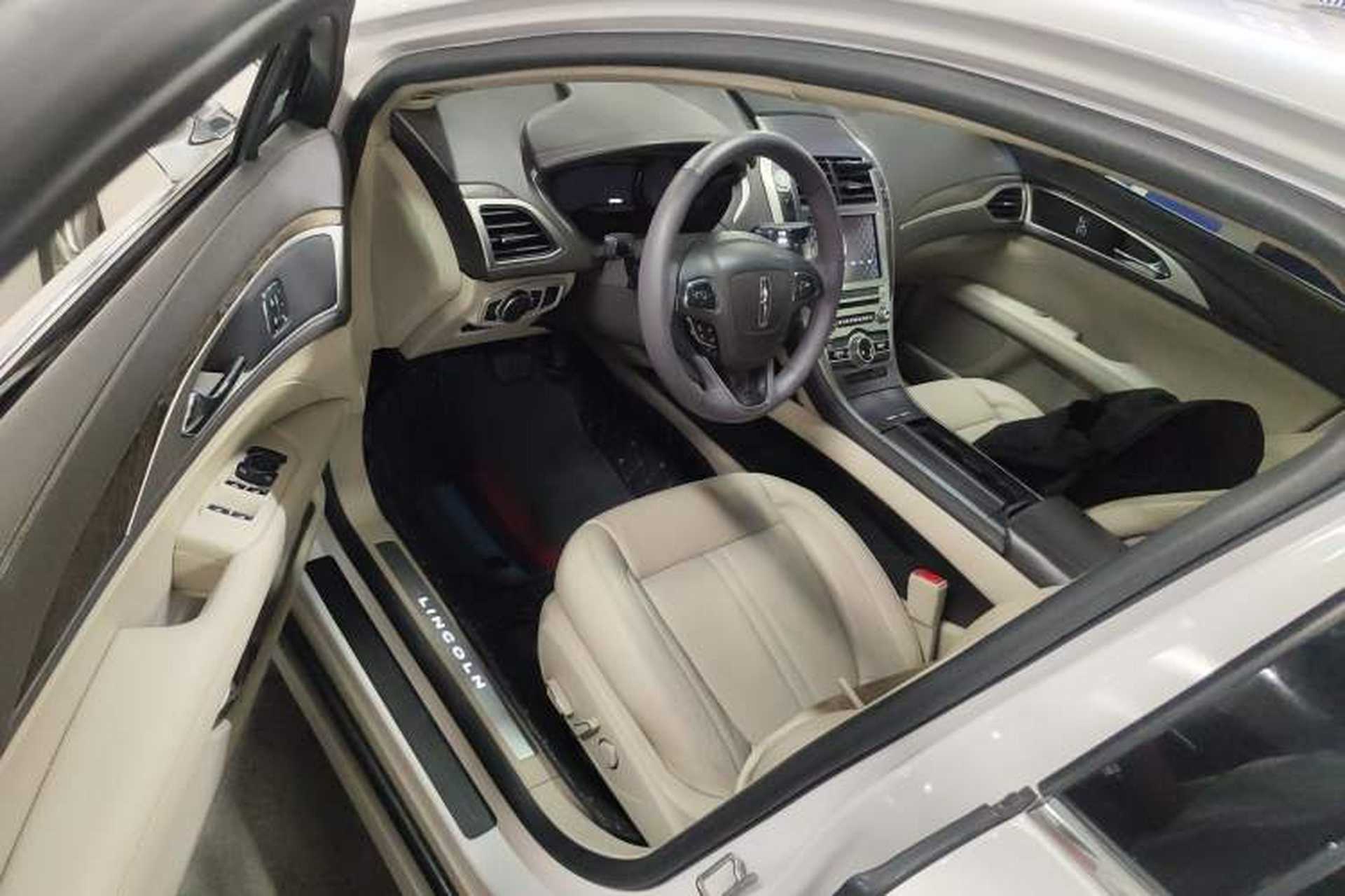 Used Lincoln MKZ 2017 2.0T Luxury Edition Driver Seat