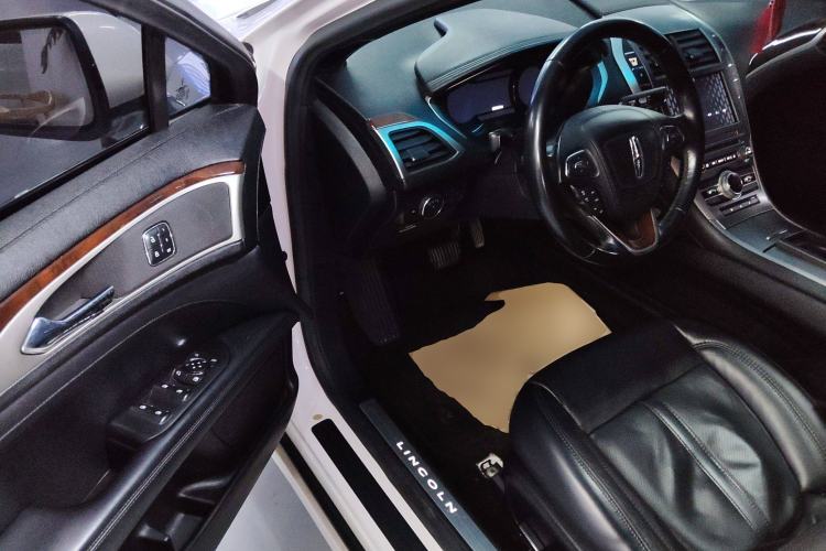 Used Lincoln MKZ 2017 2.0T Luxury Edition Driver Seat