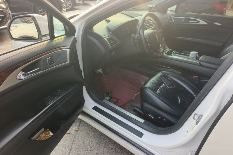 Used Lincoln MKZ 2017 2.0T Luxury Edition Driver Seat