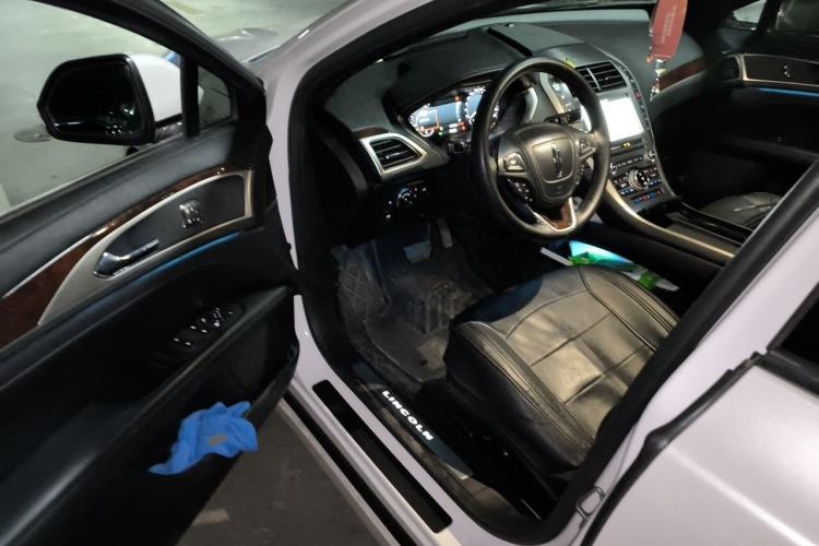 Used Lincoln MKZ 2017 2.0T Luxury Edition Driver Seat
