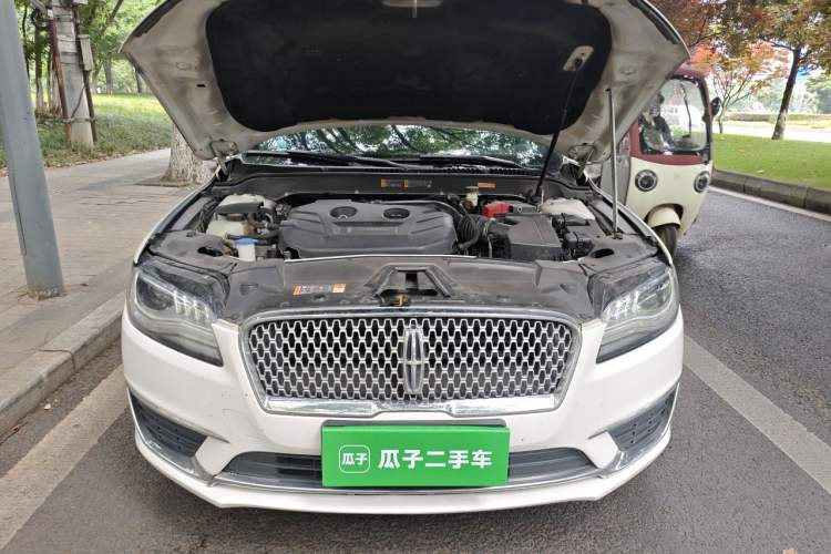 Used Lincoln MKZ 2017 2.0T Luxury Edition Engine Bay