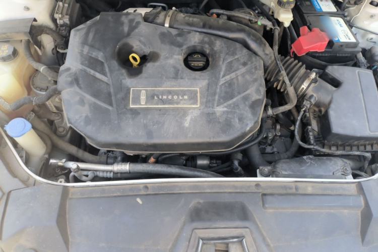 Used Lincoln MKZ 2017 2.0T Luxury Edition Engine Bay