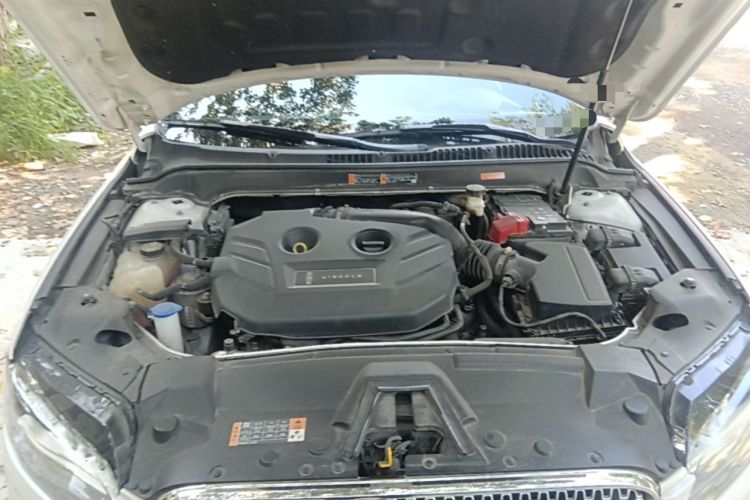 Used Lincoln MKZ 2017 2.0T Luxury Edition Engine Bay