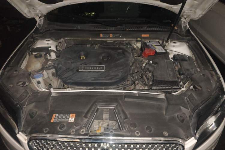 Used Lincoln MKZ 2017 2.0T Luxury Edition Engine Bay
