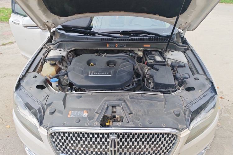 Used Lincoln MKZ 2017 2.0T Luxury Edition Engine Bay