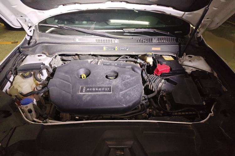 Used Lincoln MKZ 2017 2.0T Luxury Edition Engine Bay