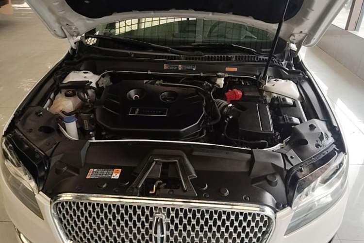 Used Lincoln MKZ 2017 2.0T Luxury Edition Engine Bay