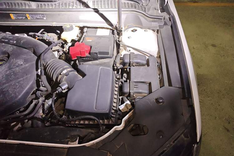 Used Lincoln MKZ 2017 2.0T Luxury Edition Engine Bay Left