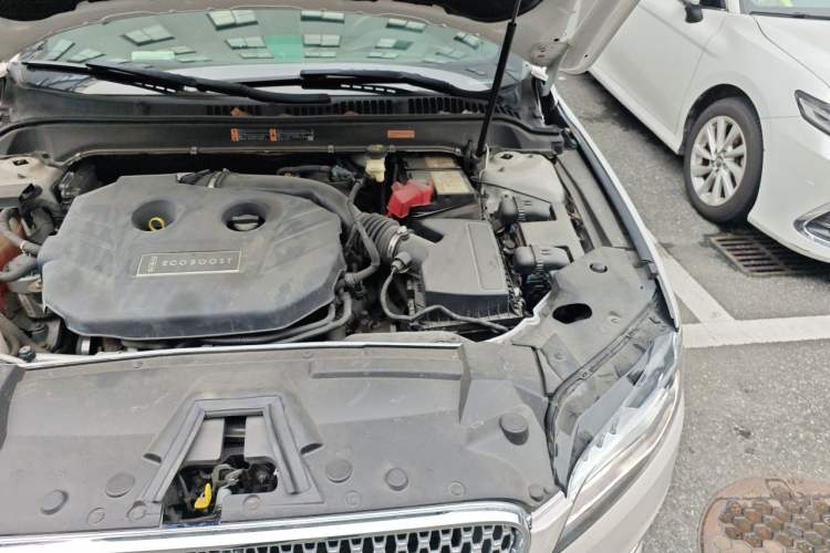 Used Lincoln MKZ 2017 2.0T Luxury Edition Engine Bay Left