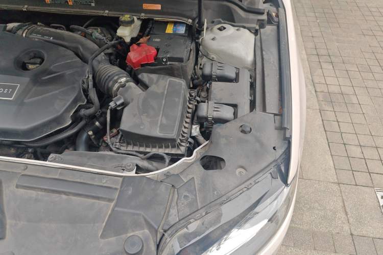 Used Lincoln MKZ 2017 2.0T Luxury Edition Engine Bay Left