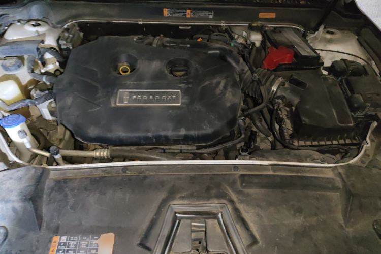 Used Lincoln MKZ 2017 2.0T Luxury Edition Engine Bay