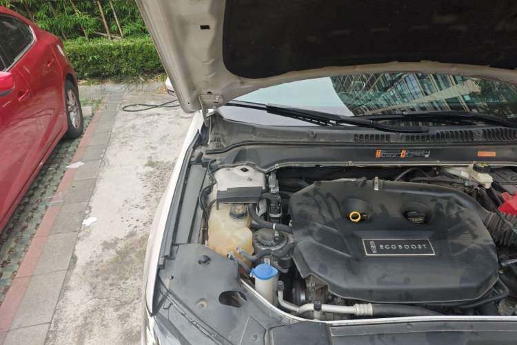 Used Lincoln MKZ 2017 2.0T Zunyue Edition Engine Bay Right