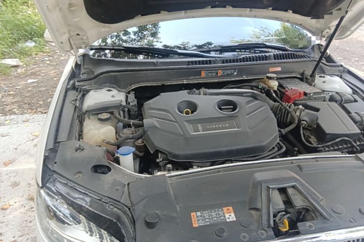 Used Lincoln MKZ 2017 2.0T Luxury Edition Engine Bay Right