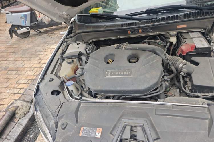Used Lincoln MKZ 2017 2.0T Zunyue Edition Engine Bay Right