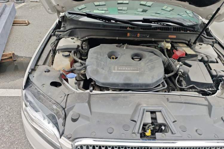 Used Lincoln MKZ 2017 2.0T Luxury Edition Engine Bay Right