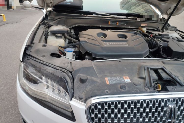 Used Lincoln MKZ 2017 2.0T Luxury Edition Engine Bay Right