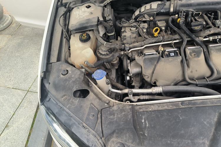 Used Lincoln MKZ 2017 2.0T Luxury Edition Engine Bay Right