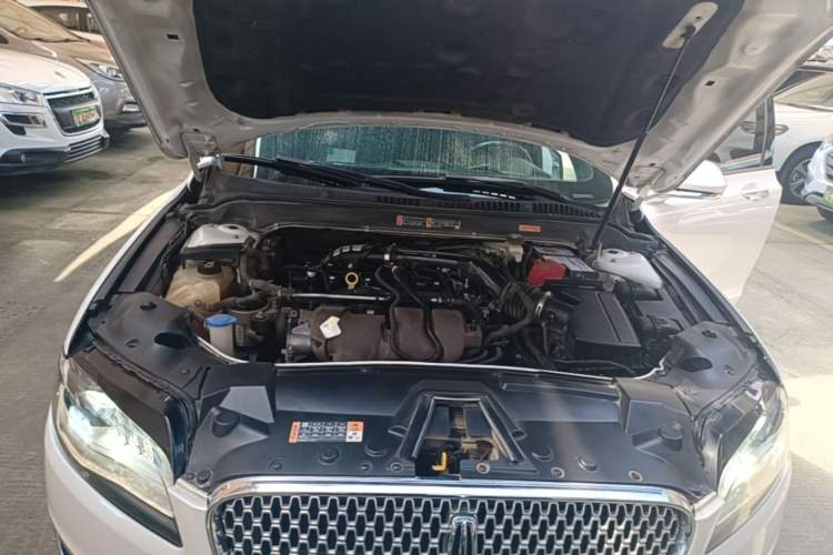Used Lincoln MKZ 2017 2.0T Luxury Edition Engine Bay