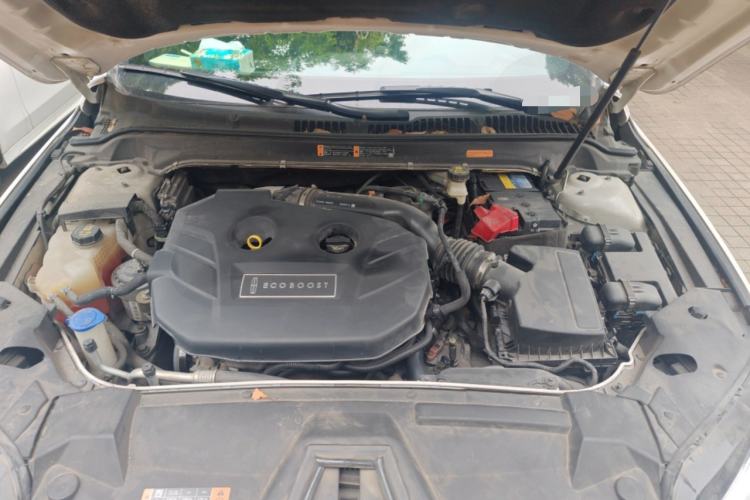 Used Lincoln MKZ 2017 2.0T Luxury Edition Engine Bay
