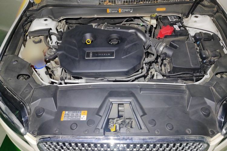 Used Lincoln MKZ 2017 2.0T Luxury Edition Engine Bay