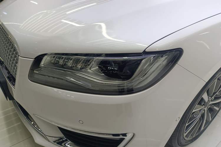 Used Lincoln MKZ 2017 2.0T Luxury Edition Exterior 2