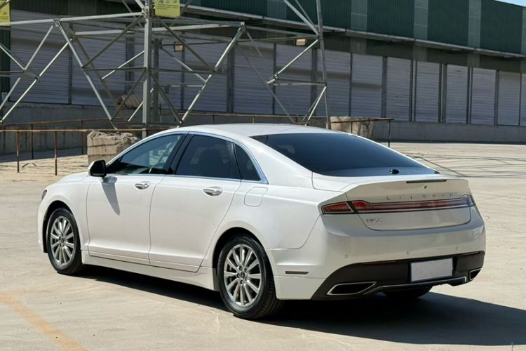 Used Lincoln MKZ 2017 2.0T Luxury Edition Exterior 3