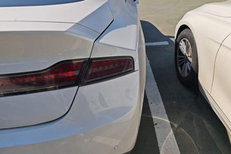Used Lincoln MKZ 2017 2.0T Luxury Edition Exterior 3