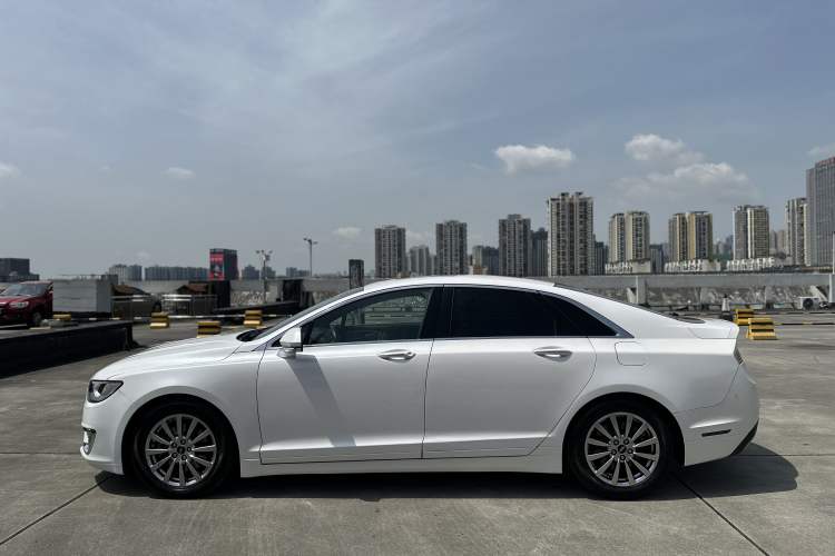Used Lincoln MKZ 2017 2.0T Luxury Edition Exterior 3