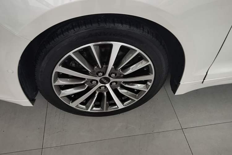 Used Lincoln MKZ 2017 2.0T Luxury Edition Exterior 4