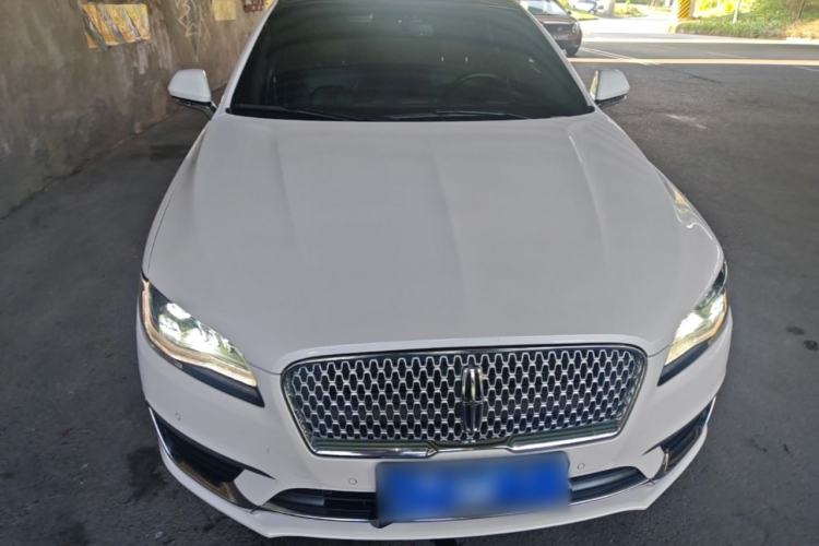 Used Lincoln MKZ 2017 2.0T Luxury Edition Front