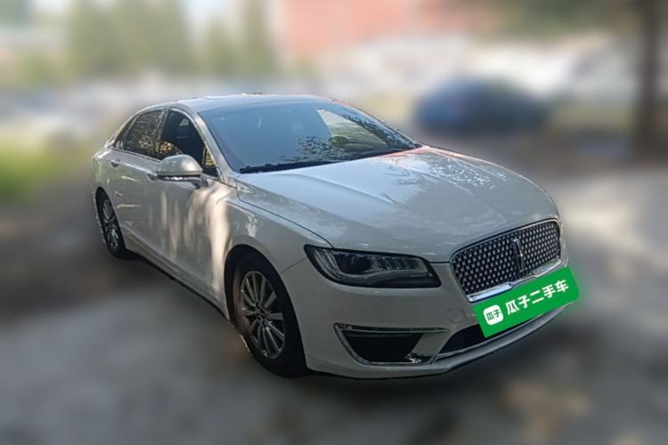 Used Lincoln MKZ 2017 2.0T Luxury Edition Front Right 45 Deg