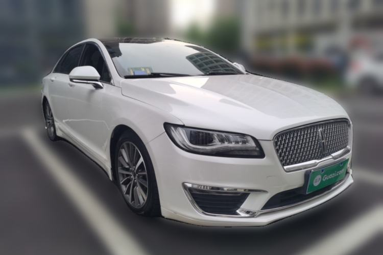 Used Lincoln MKZ 2017 2.0T Luxury Edition Front Right 45 Deg