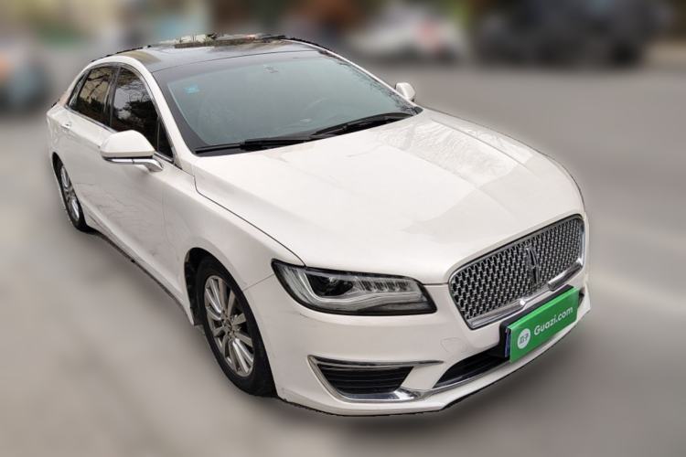 Used Lincoln MKZ 2017 2.0T Luxury Edition Front Right 45 Deg
