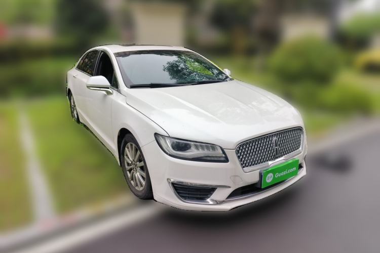Used Lincoln MKZ 2017 2.0T Luxury Edition Front Right 45 Deg