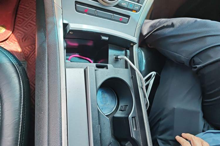 Used Lincoln MKZ 2017 2.0T Luxury Edition Gear Lever