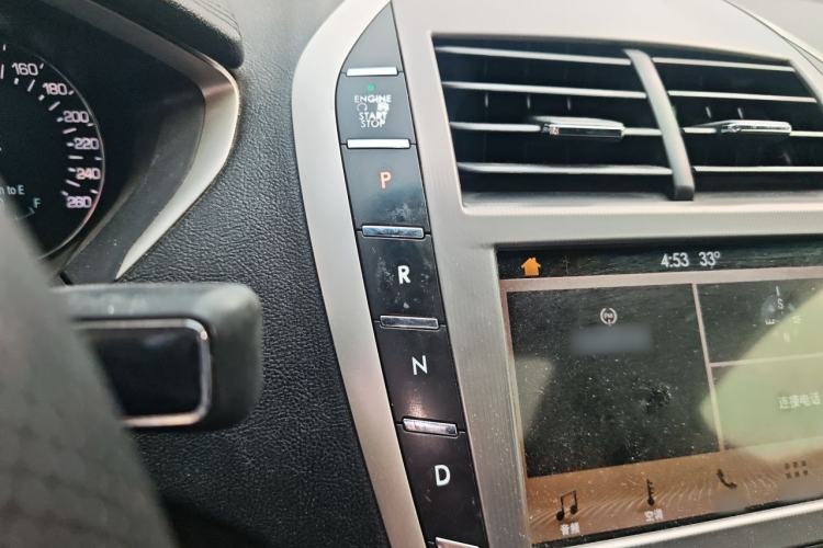 Used Lincoln MKZ 2017 2.0T Luxury Edition Gear Lever