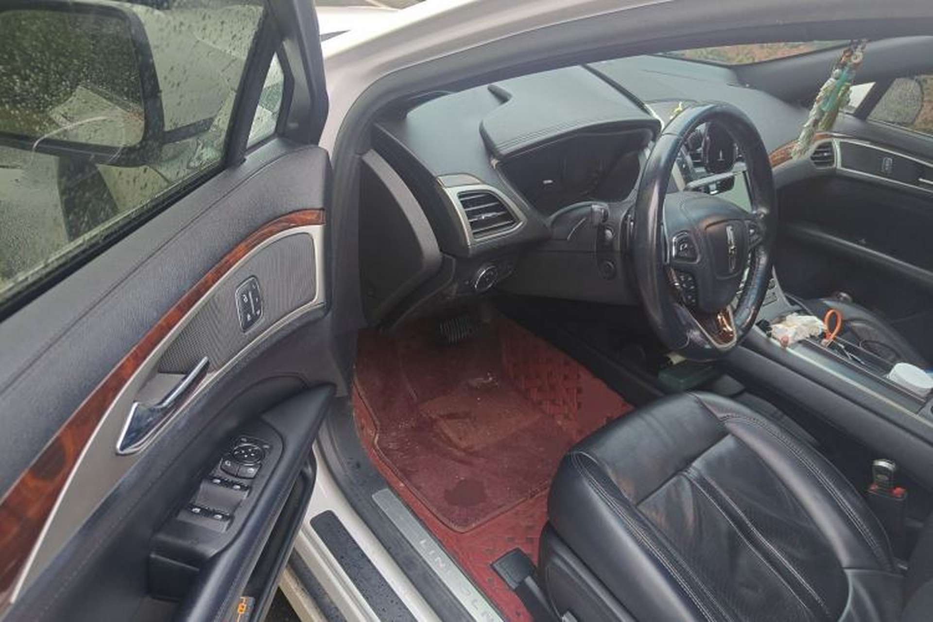 Used Lincoln MKZ 2017 2.0T Luxury Edition Interior 3