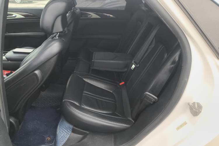 Used Lincoln MKZ 2017 2.0T Luxury Edition Interior 4