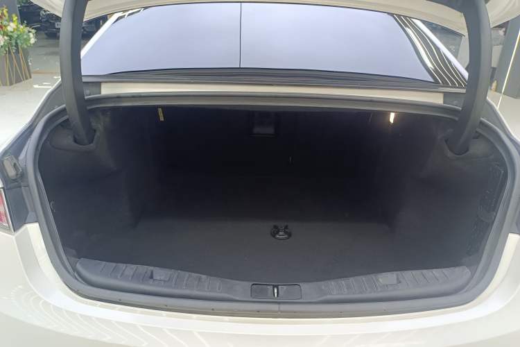 Used Lincoln MKZ 2017 2.0T Luxury Edition Interior 5